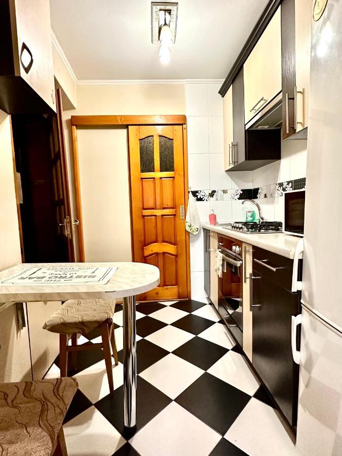 Romantic Apartments- In Historical Center Lviv Exterior photo